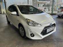 https://riyasewana.com/uploads/toyota-aqua-urban-413160722672.jpg