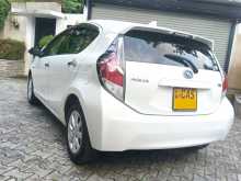 https://riyasewana.com/uploads/toyota-aqua-urban-4170407993.jpg