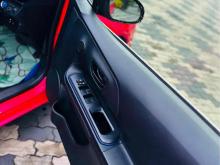 https://riyasewana.com/uploads/toyota-aqua-urban-50162724272.jpg