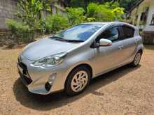 https://riyasewana.com/uploads/toyota-aqua-urban-51959524743.jpg