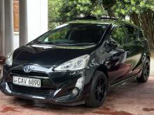 https://riyasewana.com/uploads/toyota-aqua-urban-610294317366.jpg