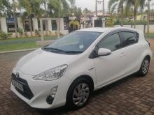 https://riyasewana.com/uploads/toyota-aqua-urban-87130517472.jpg