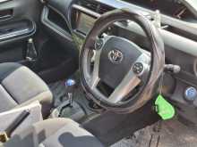 https://riyasewana.com/uploads/toyota-aqua-urban-9140940215.jpg