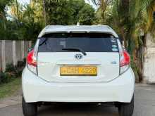 https://riyasewana.com/uploads/toyota-aqua-urben-2015-519020912803.jpg