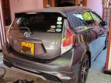 https://riyasewana.com/uploads/toyota-aqua-urbun-2015-95481212612.jpg