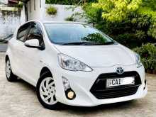 Toyota AQUA Urban LIMITED 2016 Car