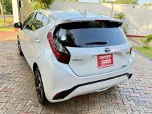 https://riyasewana.com/uploads/toyota-aqua-x-11010196074.jpg