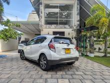https://riyasewana.com/uploads/toyota-aqua-x-1421143317332.jpg