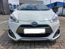https://riyasewana.com/uploads/toyota-aqua-x-1511231417945.jpg