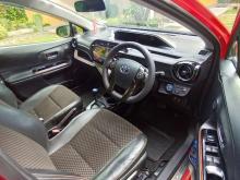 https://riyasewana.com/uploads/toyota-aqua-x-161658406915.jpg