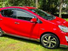 https://riyasewana.com/uploads/toyota-aqua-x-2015-1121534212413.jpg
