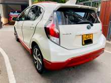 https://riyasewana.com/uploads/toyota-aqua-x-2015-127413912534.jpg