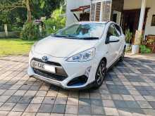 Toyota Aqua X Urban 2015 Car