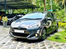 Toyota AQUA X URBAN 2015 Car