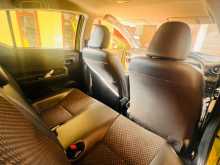 https://riyasewana.com/uploads/toyota-aqua-x-2015-238352212843.jpg