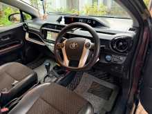 https://riyasewana.com/uploads/toyota-aqua-x-2015-2414193612173.jpg