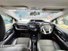 https://riyasewana.com/uploads/toyota-aqua-x-2015-722443312093.jpg