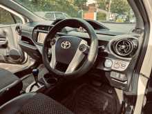 https://riyasewana.com/uploads/toyota-aqua-x-2015-815154412104.jpg