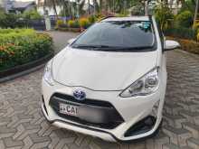 Toyota Aqua X Urban 2016 Car