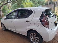 https://riyasewana.com/uploads/toyota-aqua-x-2211450524811.jpg