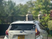 https://riyasewana.com/uploads/toyota-aqua-x-23642106564.jpg