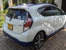https://riyasewana.com/uploads/toyota-aqua-x-251008026334.jpg