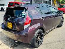 https://riyasewana.com/uploads/toyota-aqua-x-251315304603.jpg