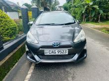 Toyota Aqua X Urban 2015 Car
