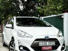 Toyota Aqua X Urban 2015 Car