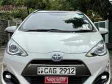 https://riyasewana.com/uploads/toyota-aqua-x-2819541822372.jpg