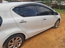https://riyasewana.com/uploads/toyota-aqua-x-298512424874.jpg