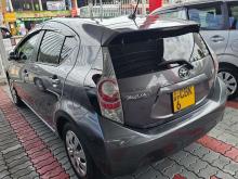 https://riyasewana.com/uploads/toyota-aqua-x-30856096033.jpg