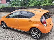https://riyasewana.com/uploads/toyota-aqua-x-41315426444.jpg