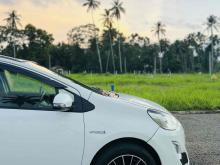 https://riyasewana.com/uploads/toyota-aqua-x-420451824103.jpg