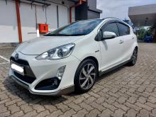 https://riyasewana.com/uploads/toyota-aqua-x-79445417826.jpg