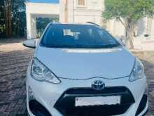 https://riyasewana.com/uploads/toyota-aqua-x-91205594963.jpg