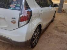 https://riyasewana.com/uploads/toyota-aqua-xurban-1470651667480.jpg