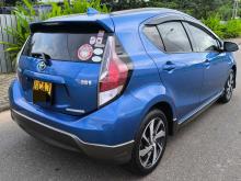 https://riyasewana.com/uploads/toyota-aqua-xurban-151012106884.jpg