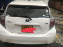 https://riyasewana.com/uploads/toyota-aqua2014-62301226022.jpg