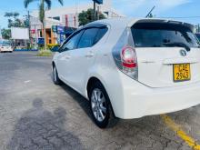 https://riyasewana.com/uploads/toyota-aque-s-21045436455.jpg