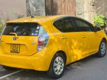 https://riyasewana.com/uploads/toyota-aquq-2013-1510554512743.jpg