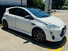 Toyota AQUA URBAN 2015 Car