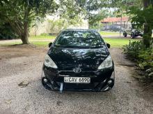 https://riyasewana.com/uploads/toyota-aqva-1814111617644.jpg