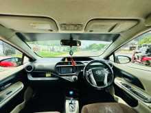 https://riyasewana.com/uploads/toyota-aqva-7615284033.jpg