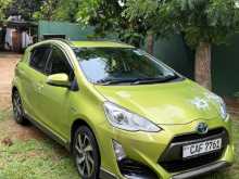 Toyota Aqua X Urban 2015 Car