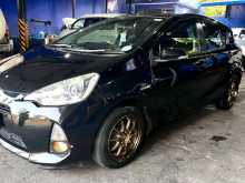 https://riyasewana.com/uploads/toyota-aqwa-2012-923272812563.jpg