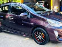 https://riyasewana.com/uploads/toyota-auqa-1105145852.jpg