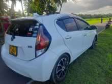 https://riyasewana.com/uploads/toyota-auqa-22826104642.jpg