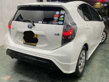 https://riyasewana.com/uploads/toyota-auqa-s-271213574632.jpg