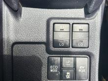 https://riyasewana.com/uploads/toyota-axio-1311394517816.jpg